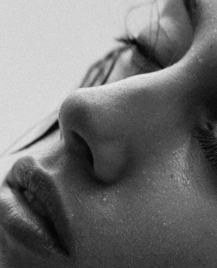 The Seoul Radiance - Hydrating Facial